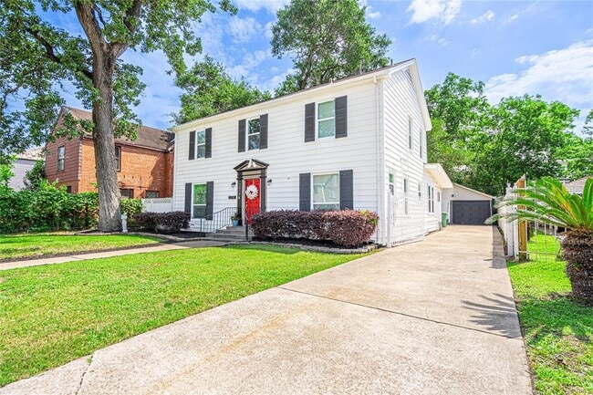 3210 Oakdale St in Houston, TX - Building Photo - Building Photo