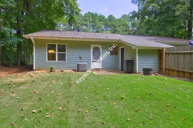2492 Whitehead Pl Dr in Suwanee, GA - Building Photo - Building Photo