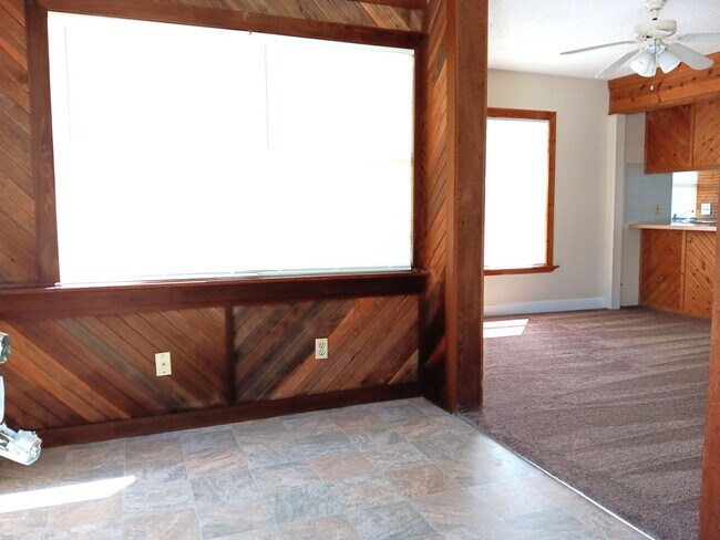 4840 19th Ave N in St. Petersburg, FL - Building Photo - Building Photo
