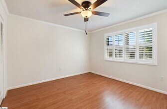 925 Cleveland St, Unit 218 in Greenville, SC - Building Photo - Building Photo
