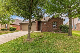 1204 Cedar Cove Pl in Royse City, TX - Foto de edificio - Building Photo