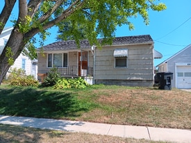 640 N Summit St in Bowling Green, OH - Building Photo