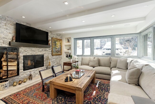 property at 525 S Original St