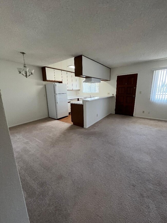 5908 Cedros Avenue in Sherman Oaks, CA - Foto de edificio - Building Photo