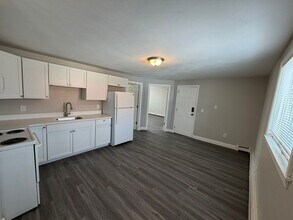 682 Beech St in Manchester, NH - Foto de edificio - Building Photo