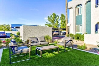 Vantage Point in Gilbert, AZ - Building Photo - Building Photo