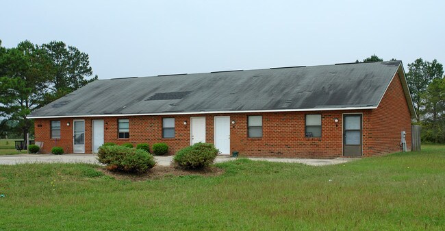 1518 Ashland Dr in Greenville, NC - Building Photo - Building Photo