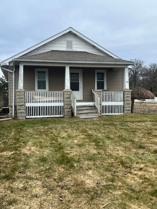 property at 1989 Midland Rd