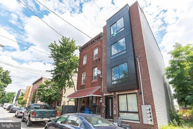 1925 N Marshall St in Philadelphia, PA - Foto de edificio - Building Photo