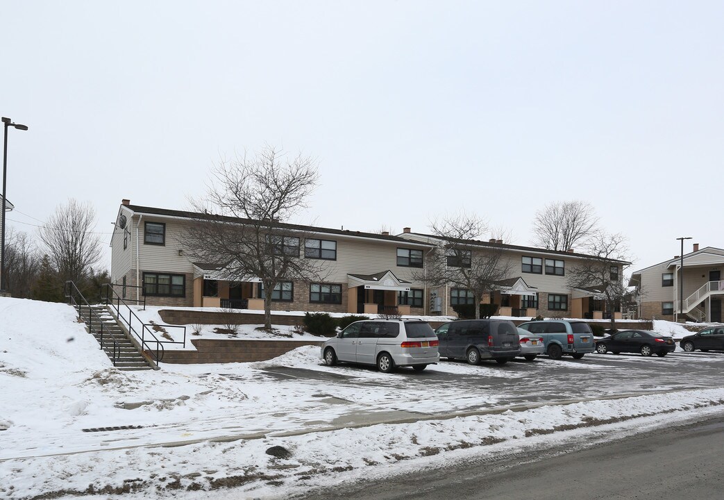 Manor Sites in Cohoes, NY - Foto de edificio