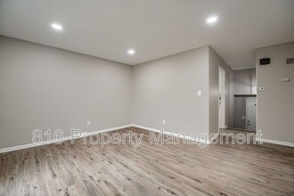 1107 E Sea Ave in Independence, MO - Building Photo - Building Photo