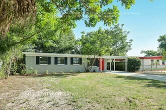 6817 Tuttle St in Tampa, FL - Building Photo - Building Photo