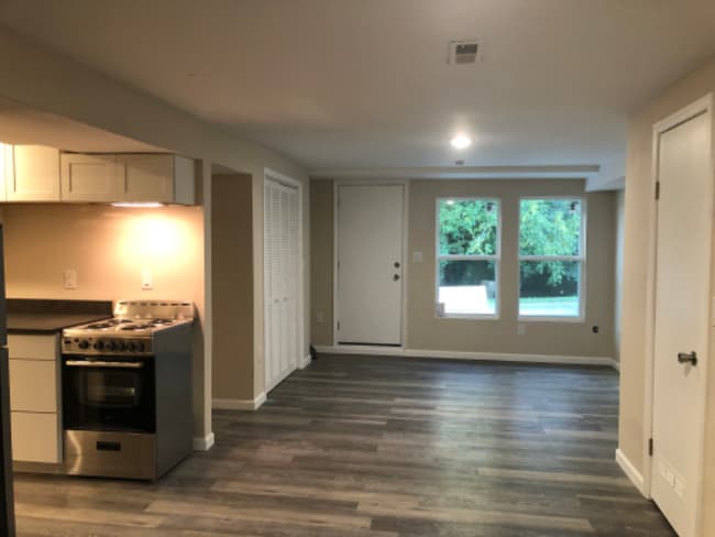 1206 Brookside Ave in Maryville, TN - Foto de edificio - Building Photo