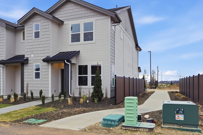 property at 2144 E Deep Purple Ln