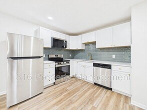 8215 Ruskin Way in Kansas City, MO - Building Photo - Building Photo
