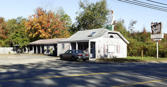 2030 Post Rd in Wells, ME - Building Photo - Building Photo