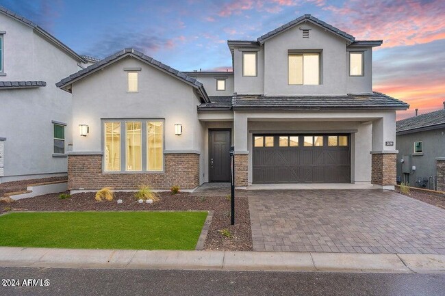 property at 21390 W Meadowbrook Ave