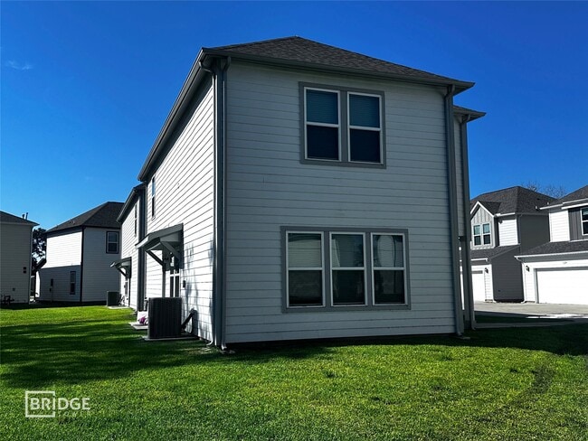 120 Pecan Ln in Lake Jackson, TX - Building Photo - Building Photo