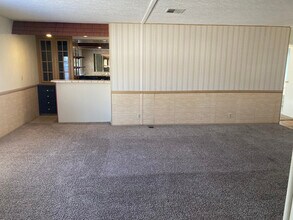 1429 Basswood Way in Hemet, CA - Building Photo - Building Photo