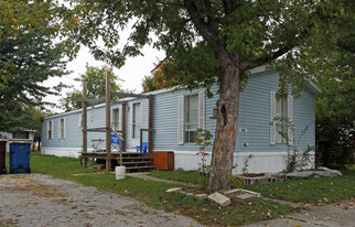 Pines Mobile Home Park Apartamentos