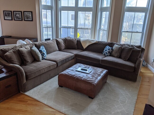 30 Dorr St in Boston, MA - Building Photo - Building Photo