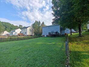 1800 Providence Creek Cir in Richmond, VA - Building Photo - Building Photo