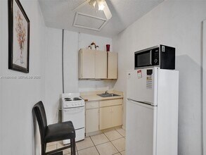 15455 N Miami Ave in Miami, FL - Building Photo - Building Photo