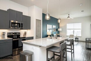 1030 Browning Rd in Lakeland, FL - Building Photo