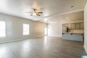115 Ridgeview Cir in Jemison, AL - Foto de edificio - Building Photo