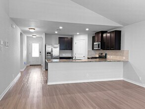 9320 Cord Grass in San Antonio, TX - Building Photo - Building Photo