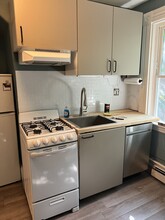 47 University Rd, Unit 1 in Brookline, MA - Building Photo - Building Photo