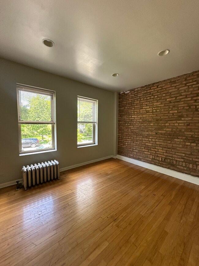 4237 N Paulina St, Unit 2BD