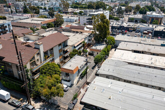 11408 Ohio Ave in Los Angeles, CA - Building Photo - Building Photo