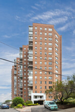 River Terrace Apartments in Bronx, NY - Building Photo - Building Photo