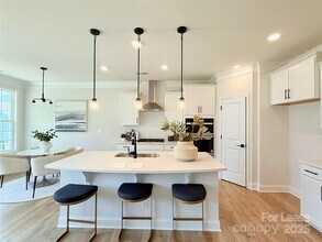 5084 Silver Crk Ln in Denver, NC - Building Photo - Building Photo