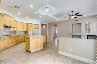 452 W Secretariat Dr in Tempe, AZ - Building Photo - Building Photo