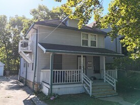 1025 E Gorham St, Unit #1 in Madison, WI - Building Photo