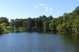 Hunter's Glen Apartments in Kansas City, MO - Building Photo - Building Photo