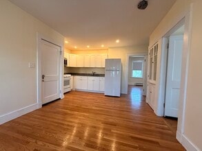 24 Brook Rd in Quincy, MA - Building Photo - Building Photo