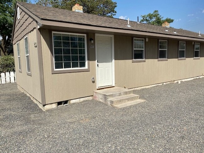 property at 216-218 S Ash Ave