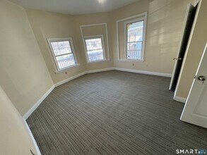 107 Fremont St in Bridgeport, CT - Building Photo - Building Photo