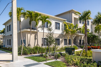 Windmill Farms in Homestead, FL - Building Photo - Building Photo