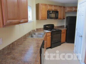 6904 Holiday Rd N in Jacksonville, FL - Building Photo - Building Photo