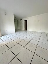 1475 NE 125th Terrace, Unit 103B in North Miami, FL - Building Photo - Building Photo