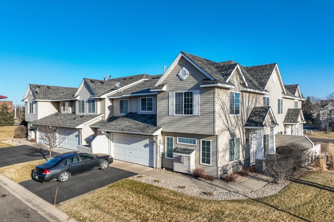 12350 Zealand Cir N in Champlin, MN - Building Photo - Building Photo