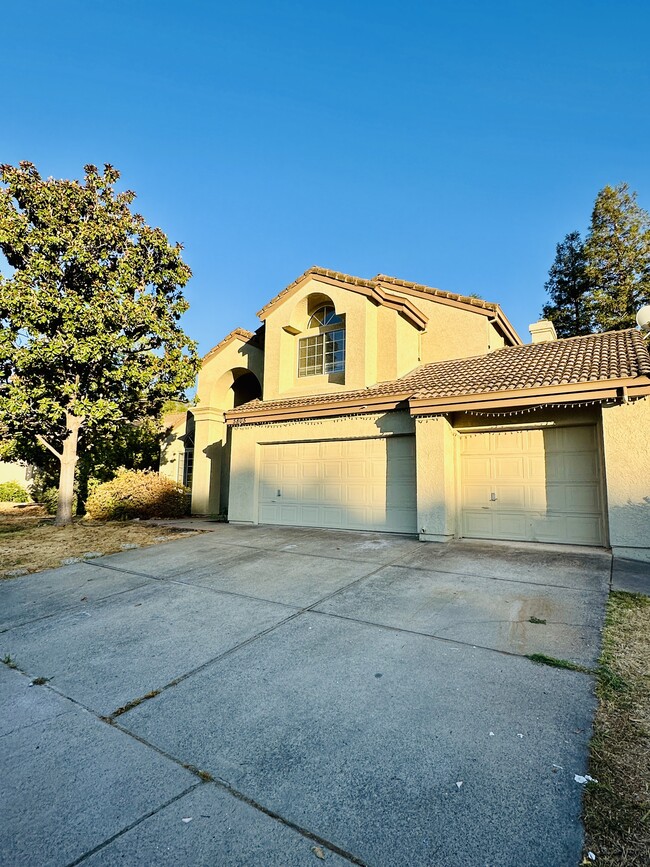 5805 Devon Dr in Rocklin, CA - Building Photo - Building Photo