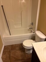 1729 Thistlewood Dr in Clarksville, TN - Building Photo