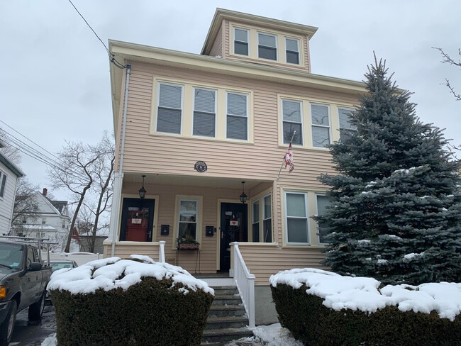 581 Highland Ave, Unit 2