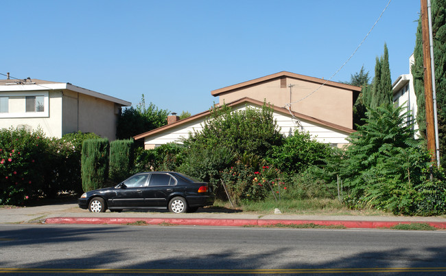 6149 Fulton Ave in Van Nuys, CA - Building Photo - Building Photo