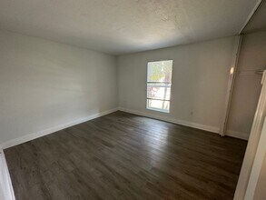 12622 Kenwood Ln in Ft. Myers, FL - Building Photo - Building Photo